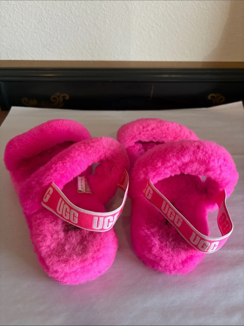 UGG Hot Pink Shearling Slide Sandals 🩷🩷🩷
